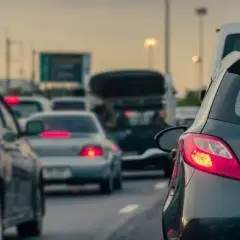 Autostrada co to? Poznaj kluczowe cechy i zasady ruchu drogowego