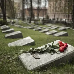 Co zamiast pomnika na cmentarzu? Alternatywy, które zaskoczą
