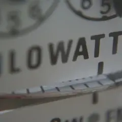Kwh co to - zrozumienie jednostki energii elektrycznej i jej znaczenia