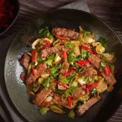 Jak przygotować wołowinę teriyaki, by zachwycić smakiem i aromatem
