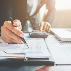 Energetyczne wyzwania współczesnych firm: jak skutecznie zarządzać prądem