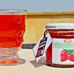 Prosty sposób na sok z truskawek bez sokownika – domowy przepis krok po kroku