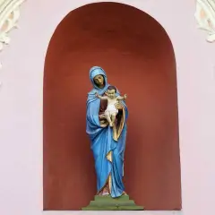 Znaczenie wezwań w litanii loretańskiej - poznaj symbolikę modlitwy maryjnej