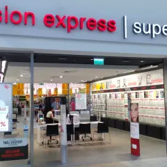Czy Vision Express jest otwarty w galeriach? Sprawdź godziny pracy!