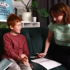 Co daje wolontariat? Odkryj korzyści, które zmieniają życie