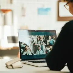 Jak sprawdzić kamerę w laptopie i uniknąć problemów z działaniem
