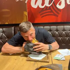 Gdzie kupić Podolski kebab? Najlepsze miejsca i opinie klientów