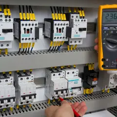 Ile kosztuje zrobienie elektryki w domu? Sprawdź ceny i oszczędności