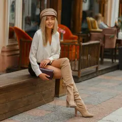 Modne stylizacje z kozakami do połowy łydki - 5 nieoczywistych pomysłów