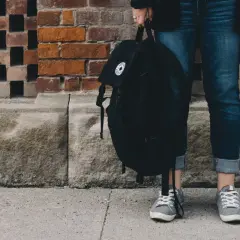 Czy szkoła ma prawo ingerować w ubiór ucznia? Poznaj swoje prawa
