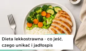 Talerz z grillowanym kurczakiem, ryżem i warzywami. Idealny posiłek na dietę lekkostrawną, wspierający zdrowie.