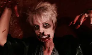 Jak zrobić strój zombie - proste kroki i tanie materiały do DIY