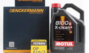 Kanister oleju Motul 5W30 5L, filtr oleju Filtron OP 616/3 i opakowania Denckermann.