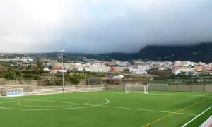 ¿Jugar en el Antonio Yeoward? Guía del Campo, Alquiler y UD Longuera