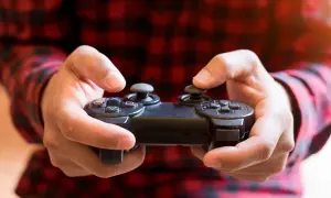 Jak podłączyć pada do PC bez problemów - proste kroki i porady