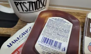 Sos Makłowicza z pomidorów i chili. Sprawdź, co tak naprawdę znajduje się w składzie sosów Roberta Makłowicza: pomidory, chili, cukier, ocet spirytusowy.
