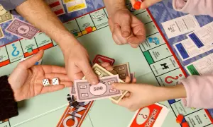 Kiedy można kupić dom w Monopoly? Odkryj zasady i triki gry