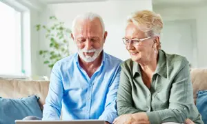 Senior: Co to znaczy? Definicja, ulgi i nowe oblicze w Polsce