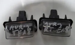 Dwa nowe oświetlenia tablicy rejestracyjnej do Toyota Auris, gotowe do wymiany.
