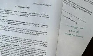 Dokument z pieczątką "Poświadczam za zgodność z oryginałem" i podpisem adwokata Piotra Bosowskiego.