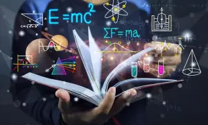 Otwarta księga z fizycznymi wzorami, planetami i atomami unoszącymi się nad nią.