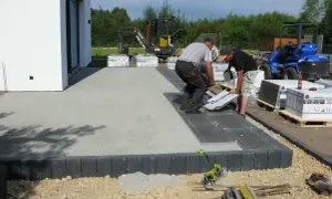Betonowy podjazd jak nowy? Renowacja krok po kroku z ekspertem