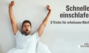 Mann gähnt im Bett, streckt sich. Text: Schneller einschlafen – 5 Tricks für erholsame Nächte. #BEAT YESTERDAY.