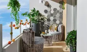 Alternatywne materiały i pomysły na aranżację płytek na balkon