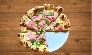 Pizza blanche jambon fromage champignons: la recette parfaite ?