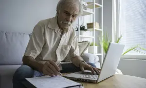 Ile można zarobić na emeryturze pomostowej bez obniżania świadczenia?