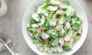 Salade concombre yaourt: l'astuce pour un croquant parfait