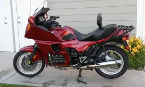 BMW K1100 LT - komfortowy motocykl turystyczny, który zaskakuje osiągami