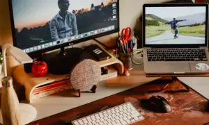 Czy laptop może służyć jako monitor? Oto praktyczne rozwiązania i pułapki