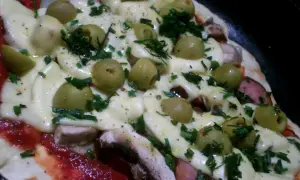 Jak jeść pizzę z oliwą - odkryj tradycyjne metody i smaki