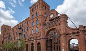 Łódź: Co zwiedzić? Odkryj postindustrialne skarby i plan na weekend!