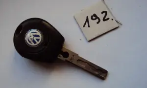 Wymiana baterii w kluczyku VW – proste kroki, uniknij problemów