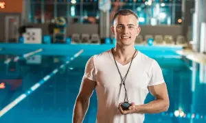 Nauka pływania dla każdego: Proste kroki do swobody w wodzie
