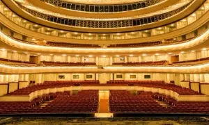 Kiedy powstała opera? Poznaj fascynującą historię gatunku