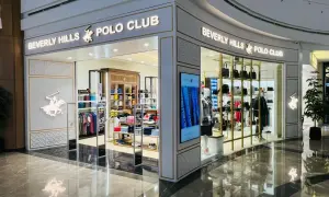 Sklep Beverly Hills Polo Club, znana marka odzieżowa, oferuje stylowe ubrania i akcesoria.