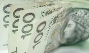 Co oznacza oprocentowanie w skali roku i jak wpływa na Twoje finanse