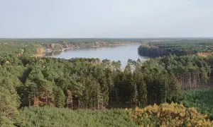 Atrakcje jeziora Sławskiego: idealne miejsca na relaks i przygodę
