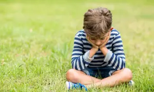 Kiedy udać się z dzieckiem do psychologa? Sygnały, które warto znać