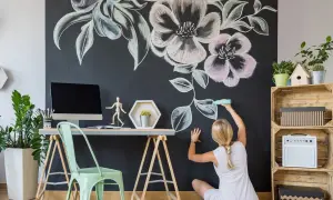 Kwiaty na ścianie: Maluj jak pro! Kompletny poradnik DIY