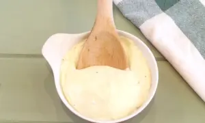 Crema bechamel perfecta hecha en Thermomix, lista para usar.