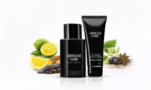 Zestaw Armani Code 125ml: woda toaletowa i żel pod prysznic, otoczone cytrusami, ziarnami kawy i anyżem.