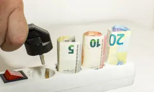 Uwaga! Automatyczne przedłużenie umowy telefonicznej może cię zaskoczyć