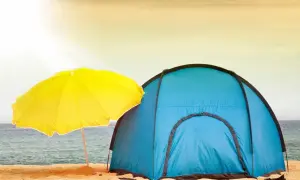 Gdzie pod namiot nad morze? Najlepsze miejsca na kemping w Polsce