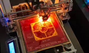 Czym jest druk 3D? Przewodnik po technologii, która zmienia świat
