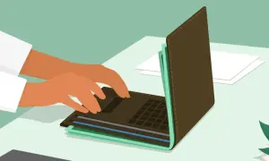 Ręce piszą na laptopie, który wygląda jak portfel z pieniędzmi. Tworzenie najlepiej zarabiających blogów wymaga pracy i strategii.