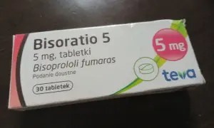 Opakowanie leku Bisoratio 5 mg, zawierające 30 tabletek. Producent Teva.